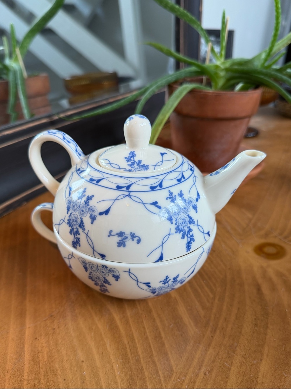 Skye McGhie "Rose Brocade" Fine Porcelain Tea for One Set/Grand Millennial